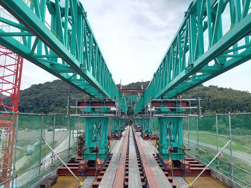堤建設 ＰＣ橋梁上部工事